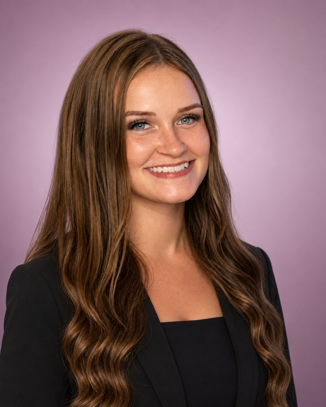 Savannah Cunnien, lash artist at BéLashii