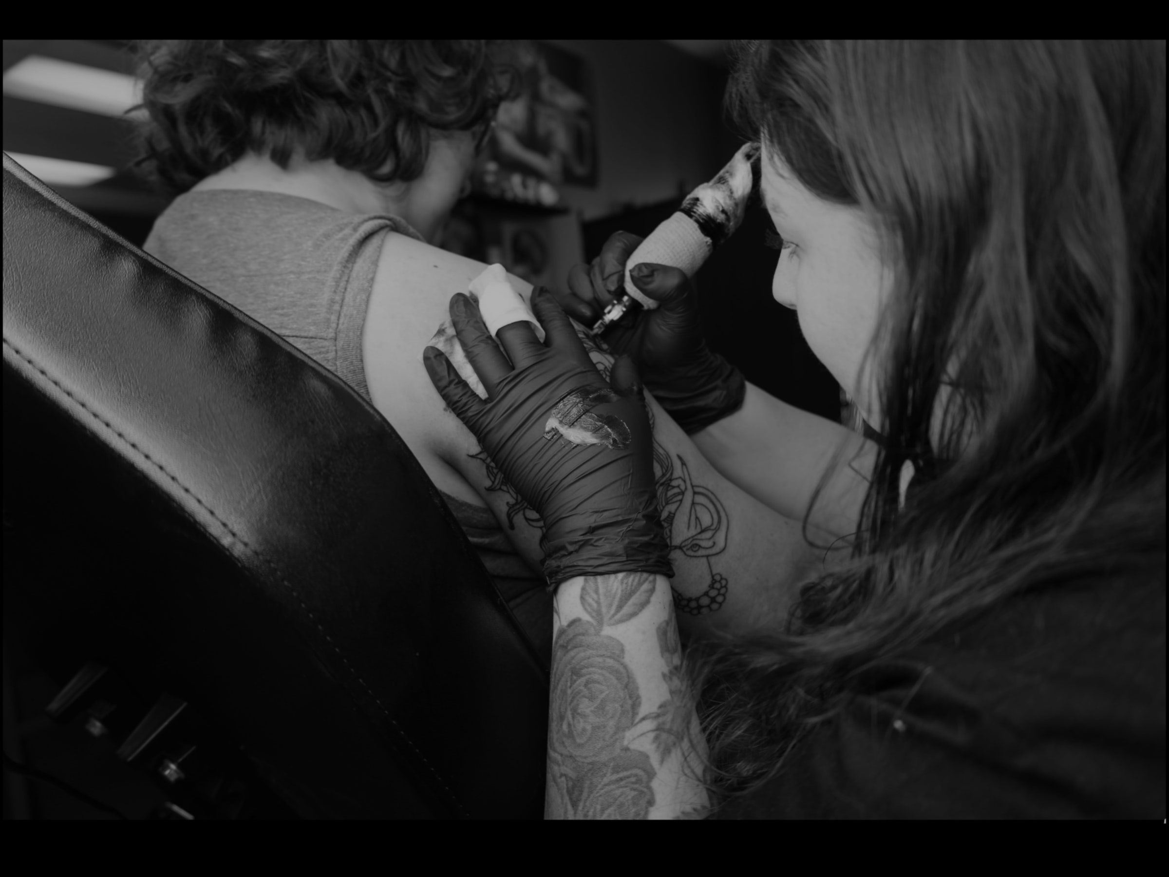 Sunkisst Salon | MADHOUSE TATTOO COLLECTIVE, image size:2400x1800